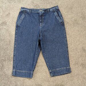 LIZ CLAIBORNE Blue Denim Straight Leg Front Zip Capris; Size 14